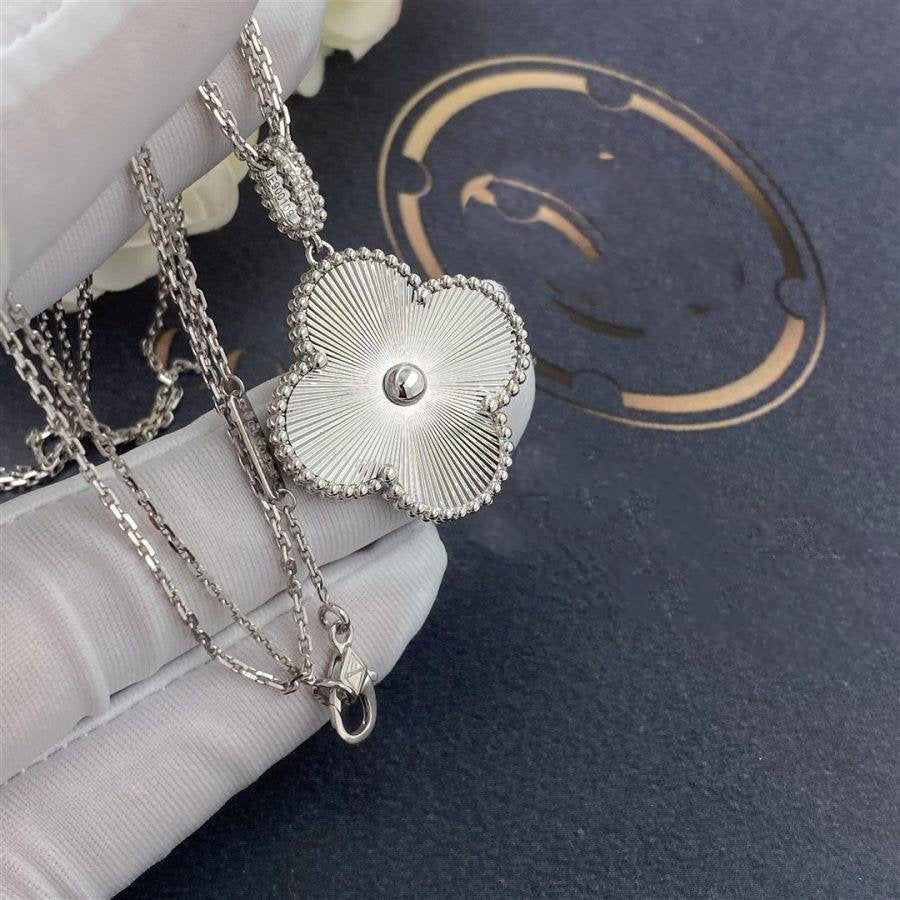 [⭐Glow]CLOVER 25MM SILVER BIG CLOVER NECKLACE