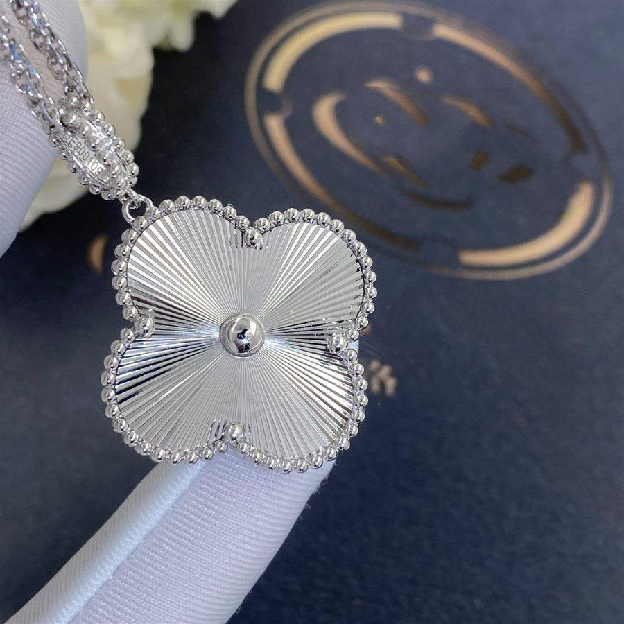 [⭐Glow]CLOVER 25MM SILVER BIG CLOVER NECKLACE