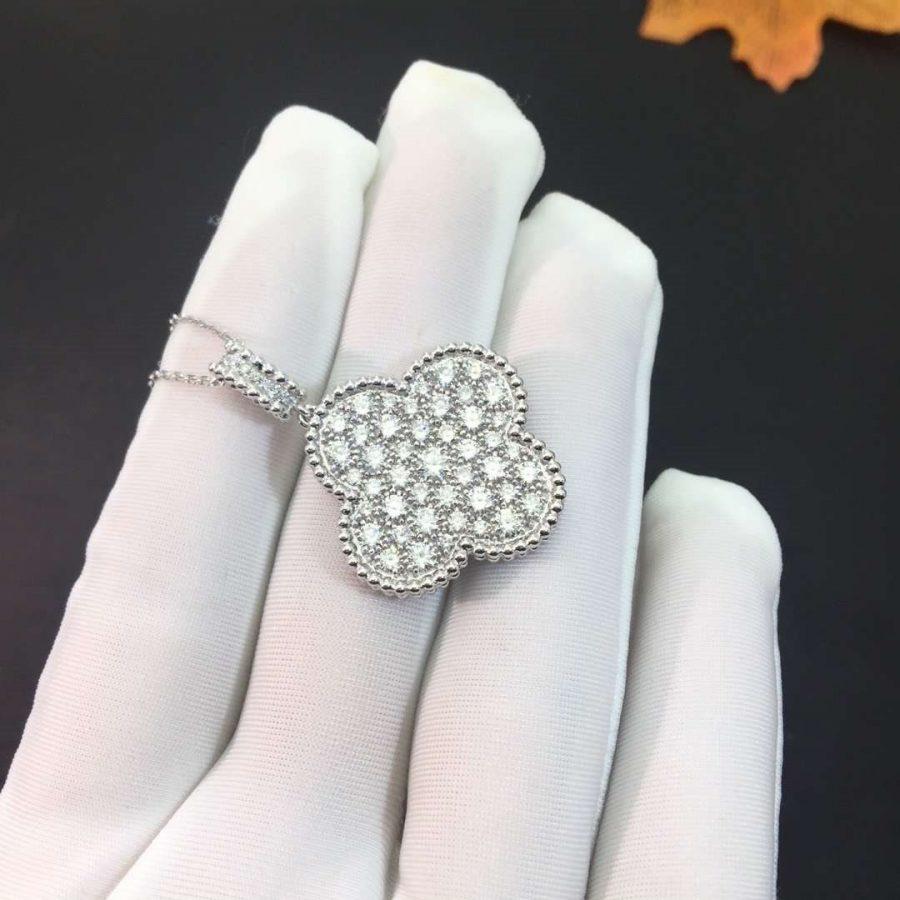 [⭐Glow]CLOVER 25MM SILVER FULL DIAMOND BIG CLOVER NECKLACE