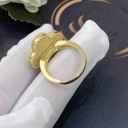 [⭐Glow]CLOVER WHITE MOP RING