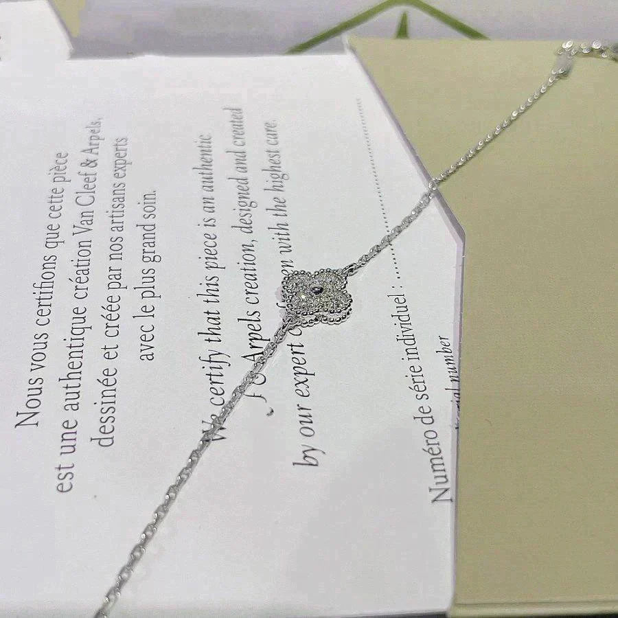 [⭐Glow]CLOVER  SINGLE FLOWER BRACELET SILVER