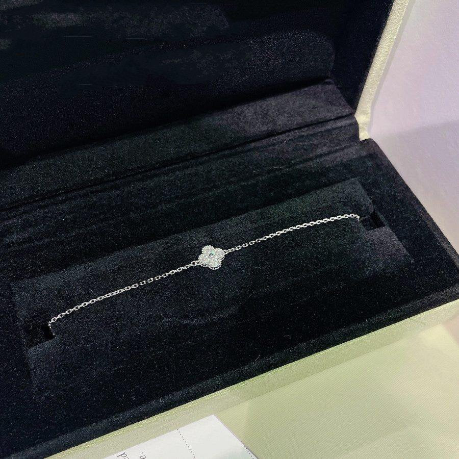 [⭐Glow]CLOVER  SINGLE FLOWER BRACELET SILVER