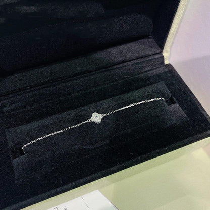 [⭐Glow]CLOVER  SINGLE FLOWER BRACELET SILVER