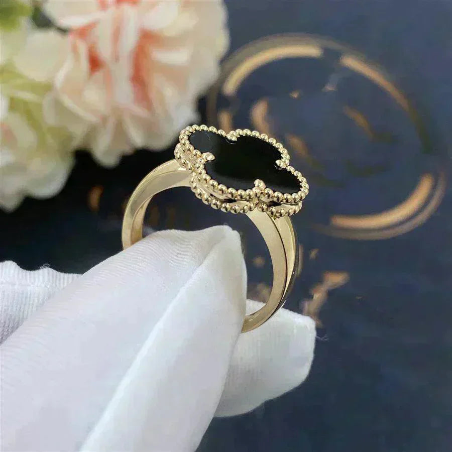 [⭐Glow]CLOVER ONYX RING