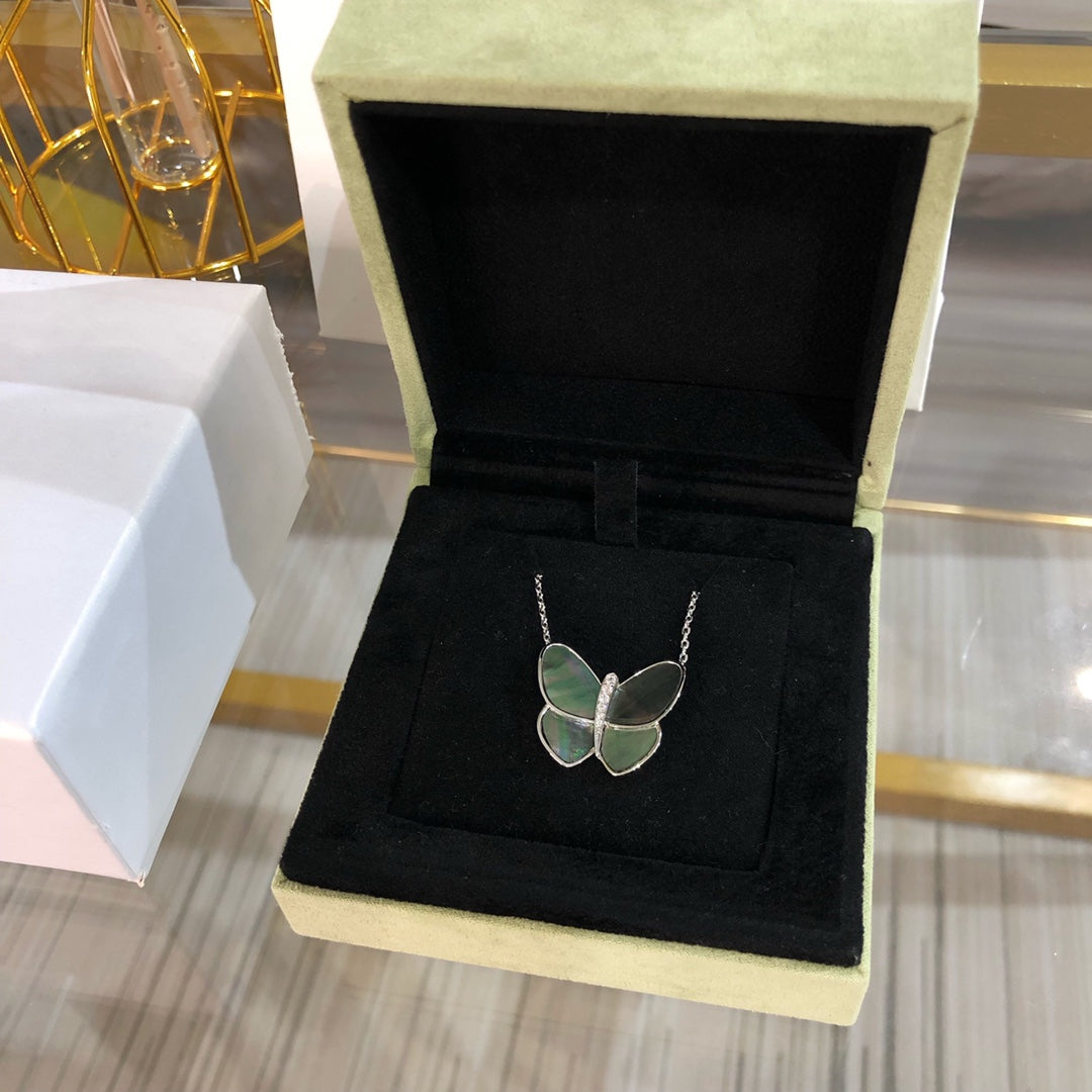 [⭐Glow]LARGE BUTTERFLY SILVER PENDANT DIAMOND NECKLACE