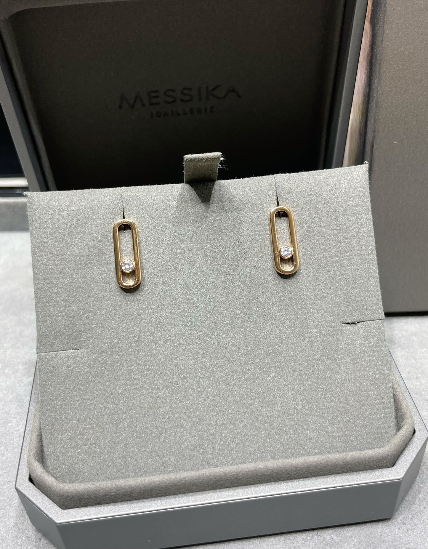 [⭐Glow]MOVE UNO SMALL 1 DIAMOND EARRINGS