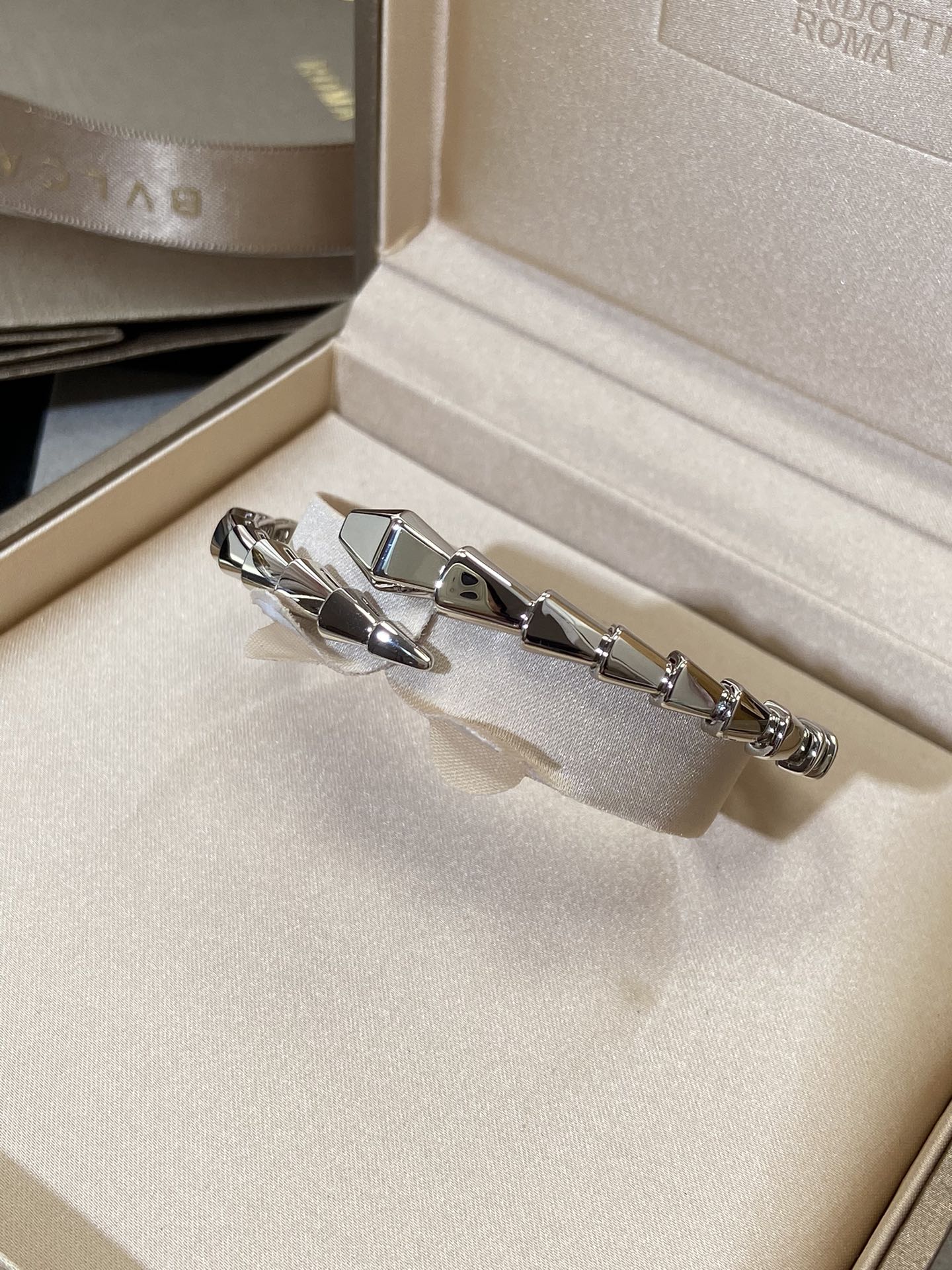 [⭐Glow]SERPENTI VIPER SILVER BRACELET