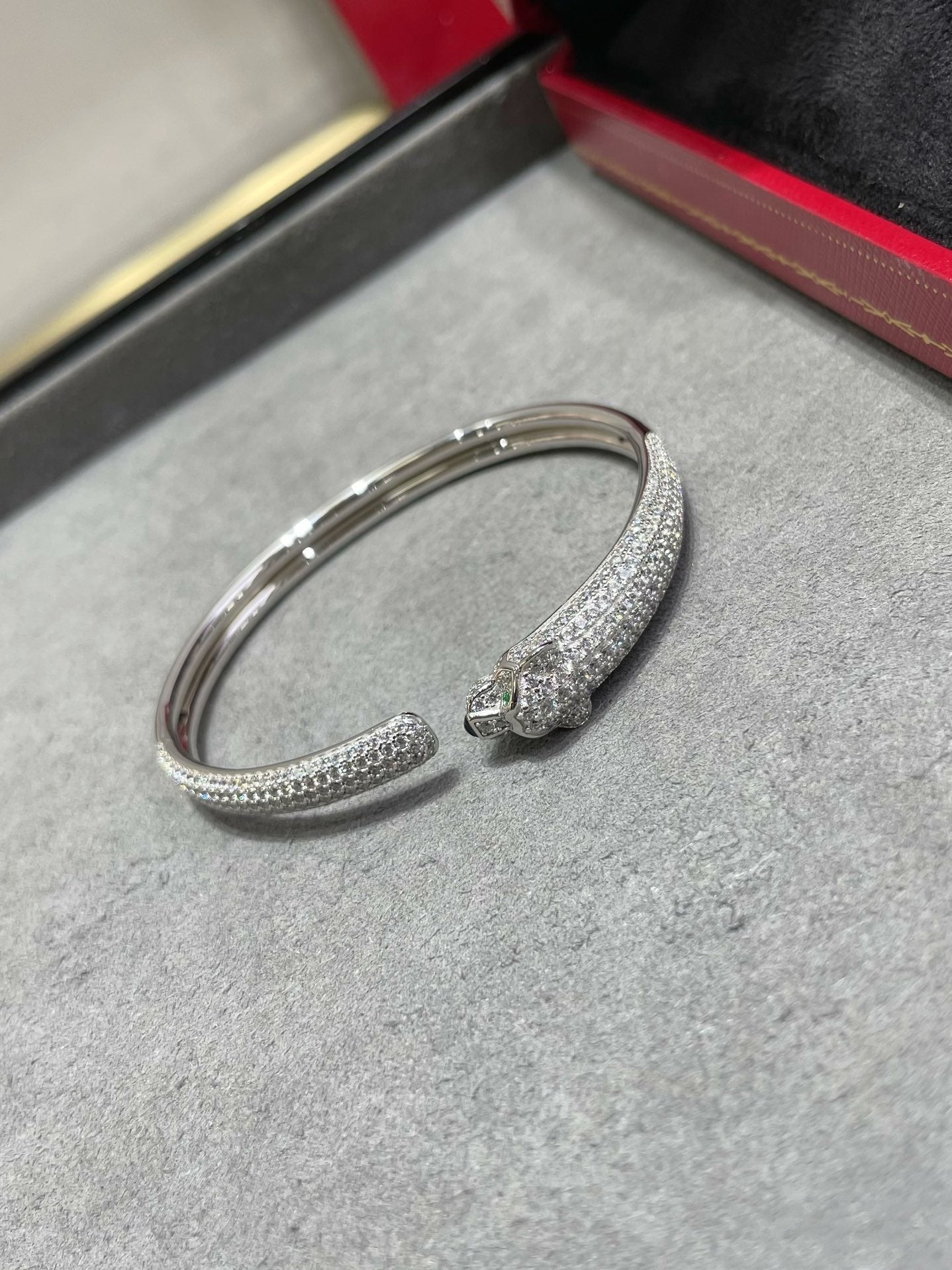 [⭐Glow]PANTHERE FULL DIAMOND OPEN BRACELET