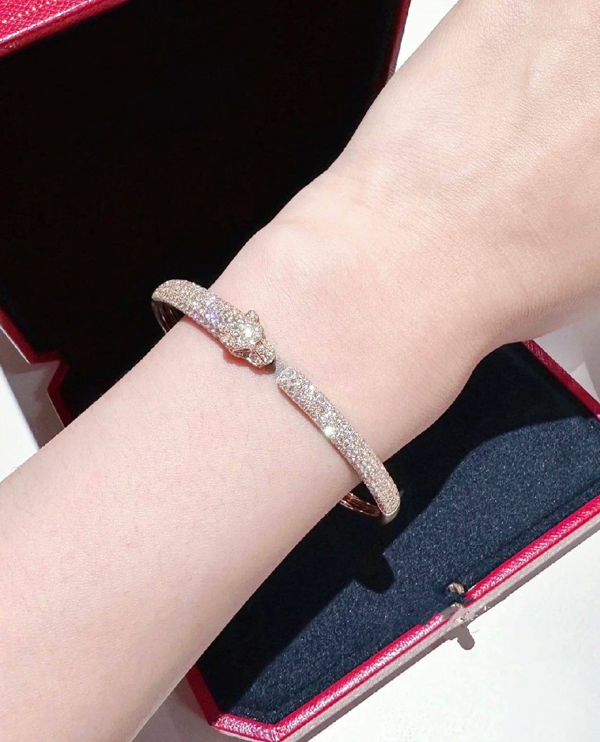 [⭐Glow]PANTHERE FULL DIAMOND OPEN BRACELET