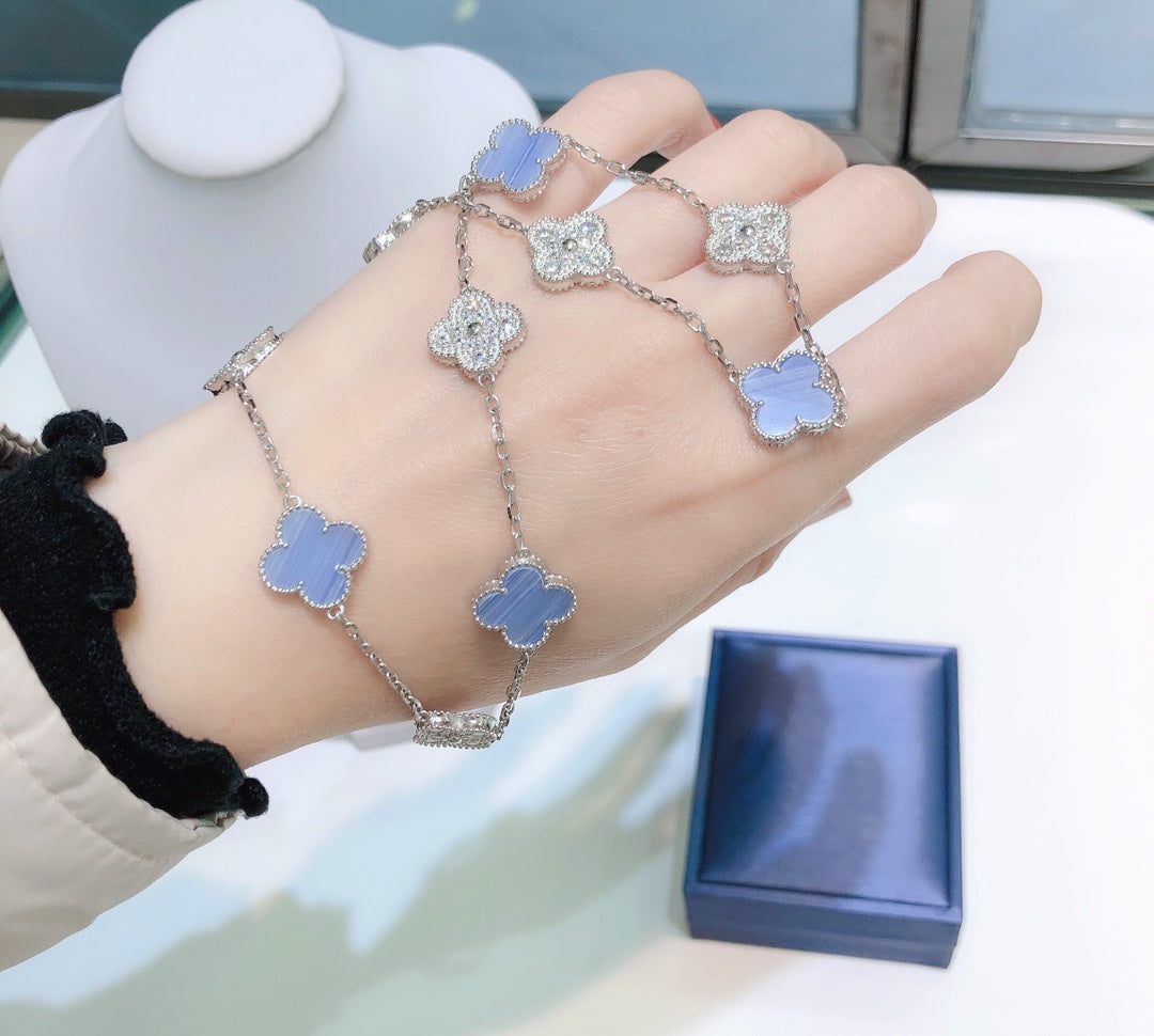 [⭐Glow]CLOVER 10 MOTIFS CHALCEDONY DIAMONDS SILVER NECKLACE