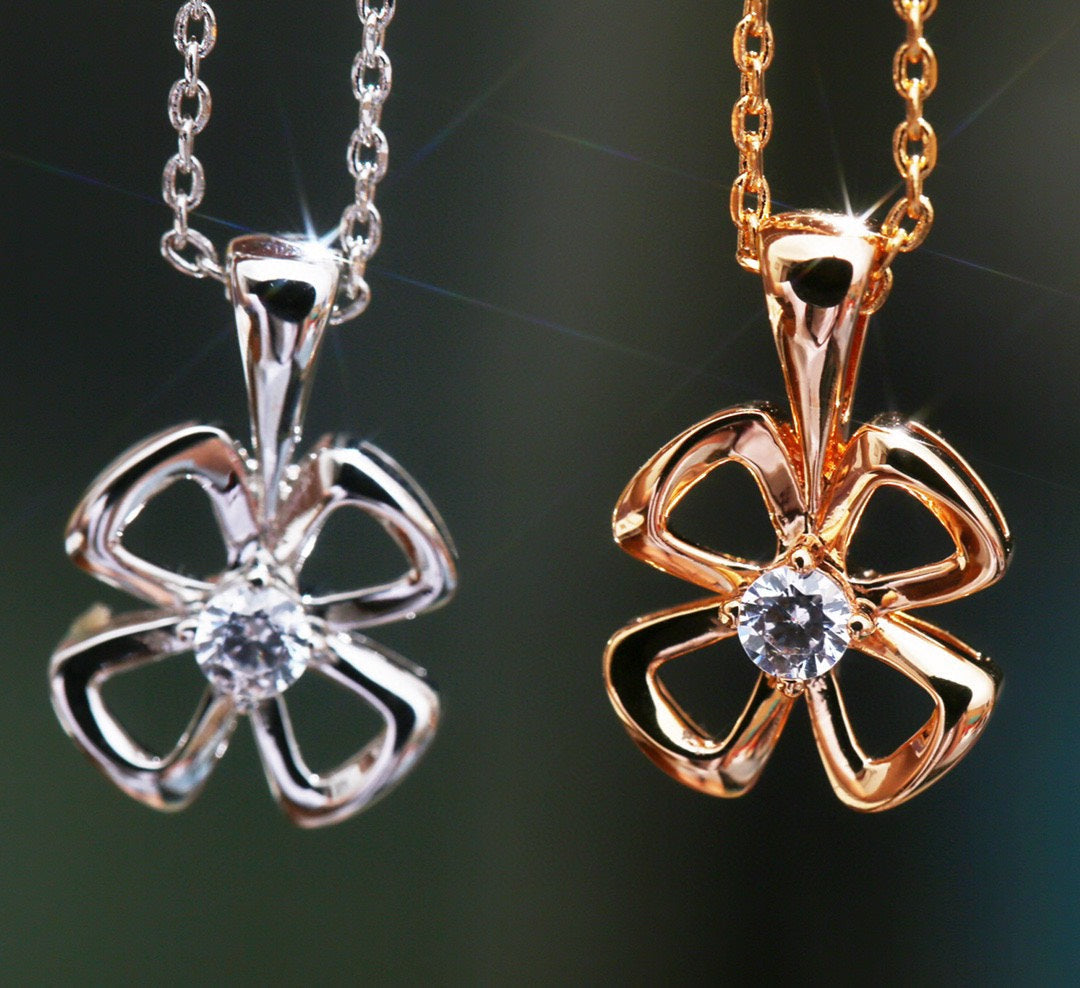 [⭐Glow]FIOREVER NECKLACE DIAMOND CENTER